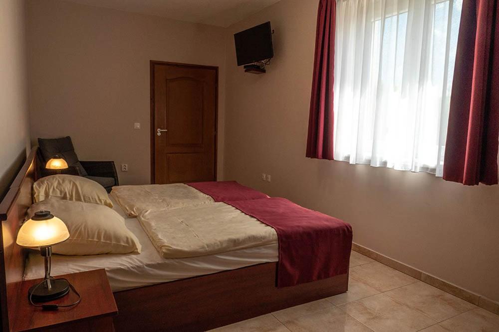 Alsoszuha Lovas Vendeghaz B&B 외부 사진